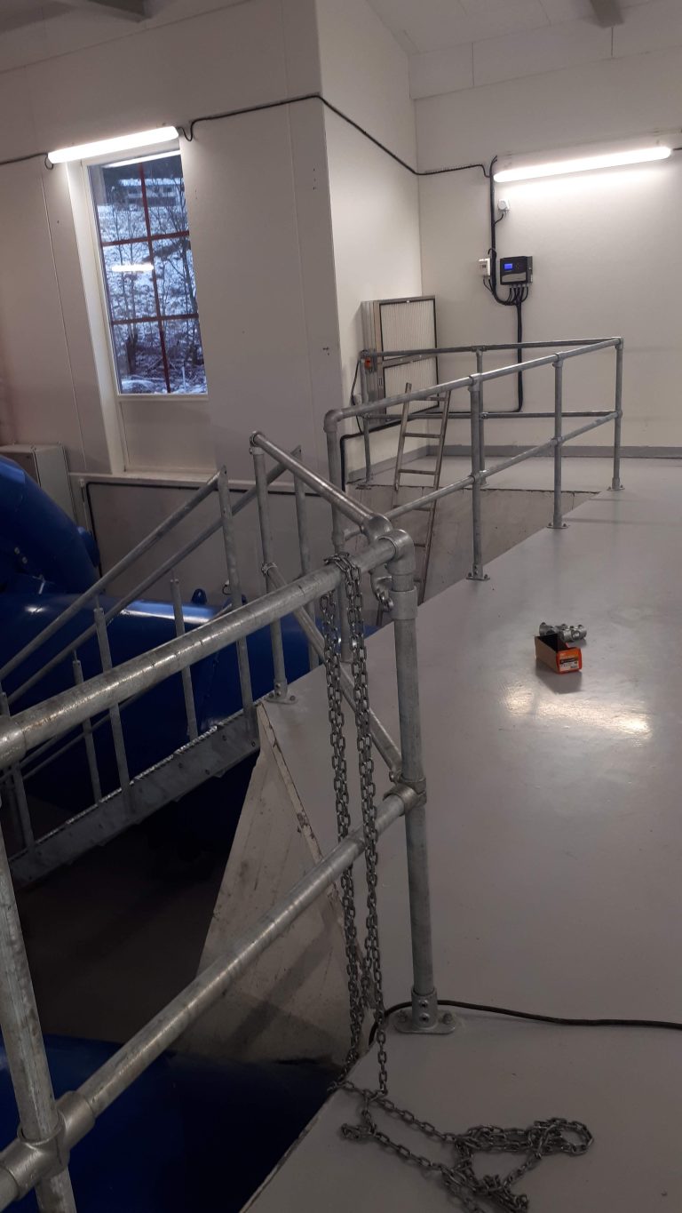 Rekkverk i trafostasjon